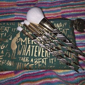 Pur Black & White Grinch Themed Makeup Bag Anf Brush Set with Gold Accents